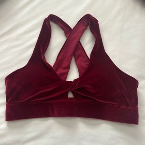 Fabletics Women Red Velvet Twist Sport Bra Athleisure Outfits Workout Size L